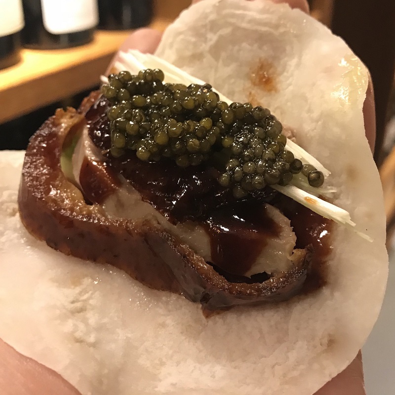 「クリスピーダック キャビアを添えて」