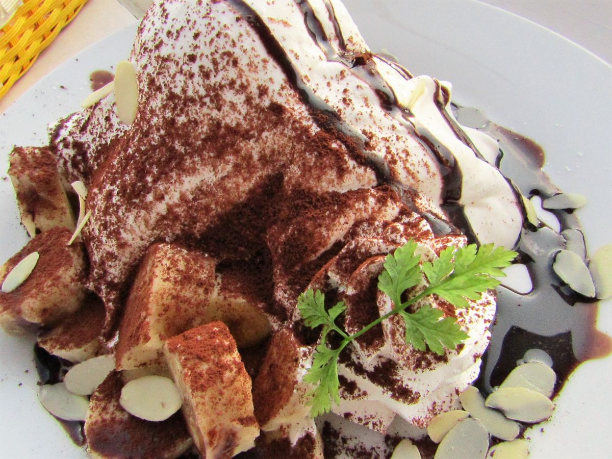 ココナッツクリームパンケーキ(チョコバナナ)　850円