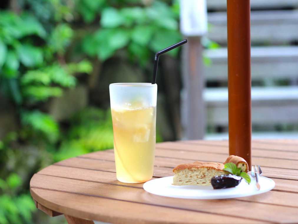 有馬温泉のレトロな街並みに溶け込む「堂加亭」でゆったりティータイム