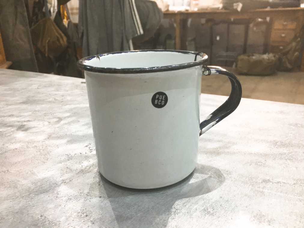 VINTAGE ENAMEL MUG（ヴィンテージエナメルマグ）　648円