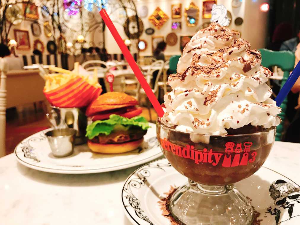 甘い誘惑にメロメロ！ニューヨーク発の老舗カフェで「フローズンホットチョコレート」