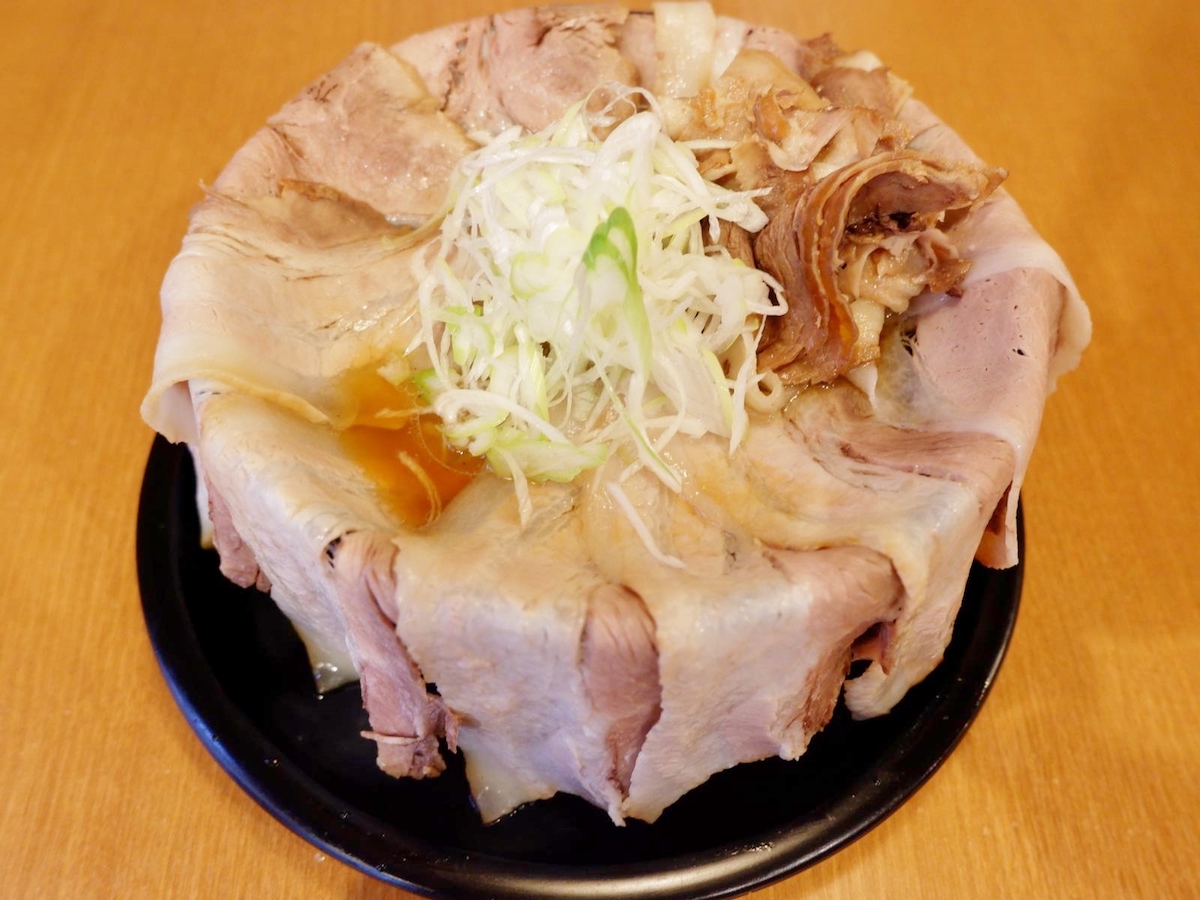 大判チャーシュー麺　1480円