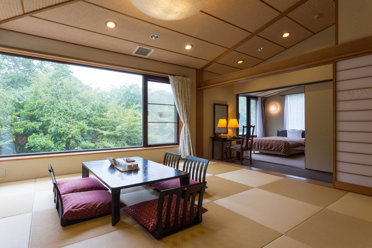 和洋室の予約は電話のみで受付