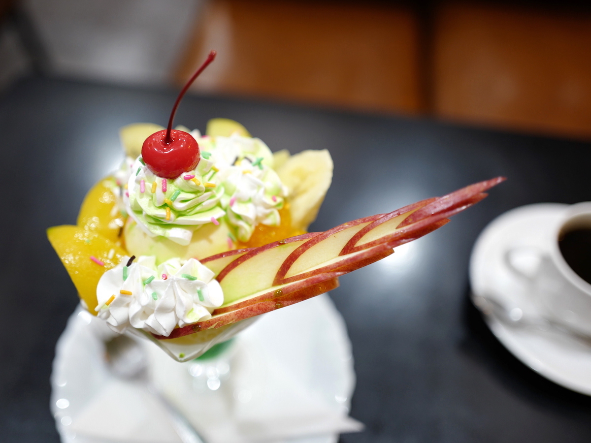 「フルーツパフェ」（770円）