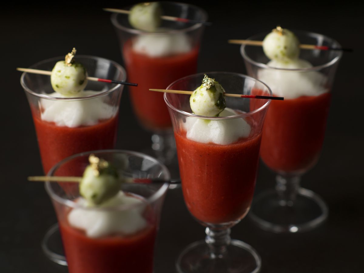 苺のガスパッチョ＆トマトの泡