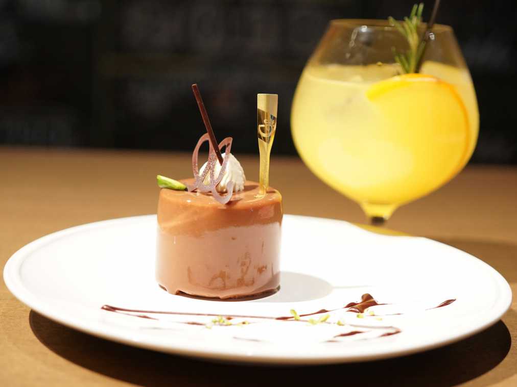 とろけるおいしさ！人気ショコラティエで楽しむ大人なショコラタイム