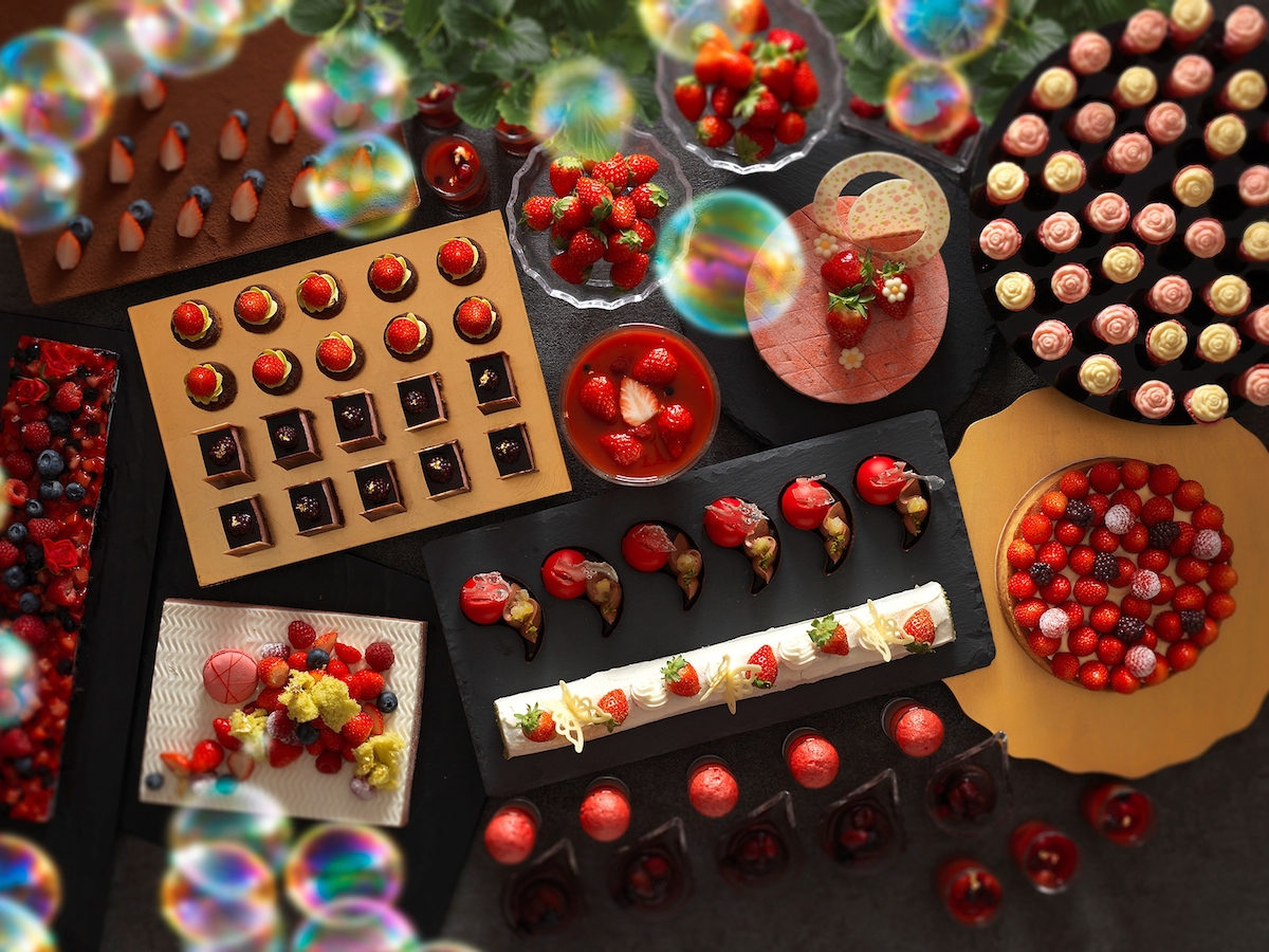 平成最後だからバブリーに！バブル期みたいなゴージャスいちごビュッフェ開催