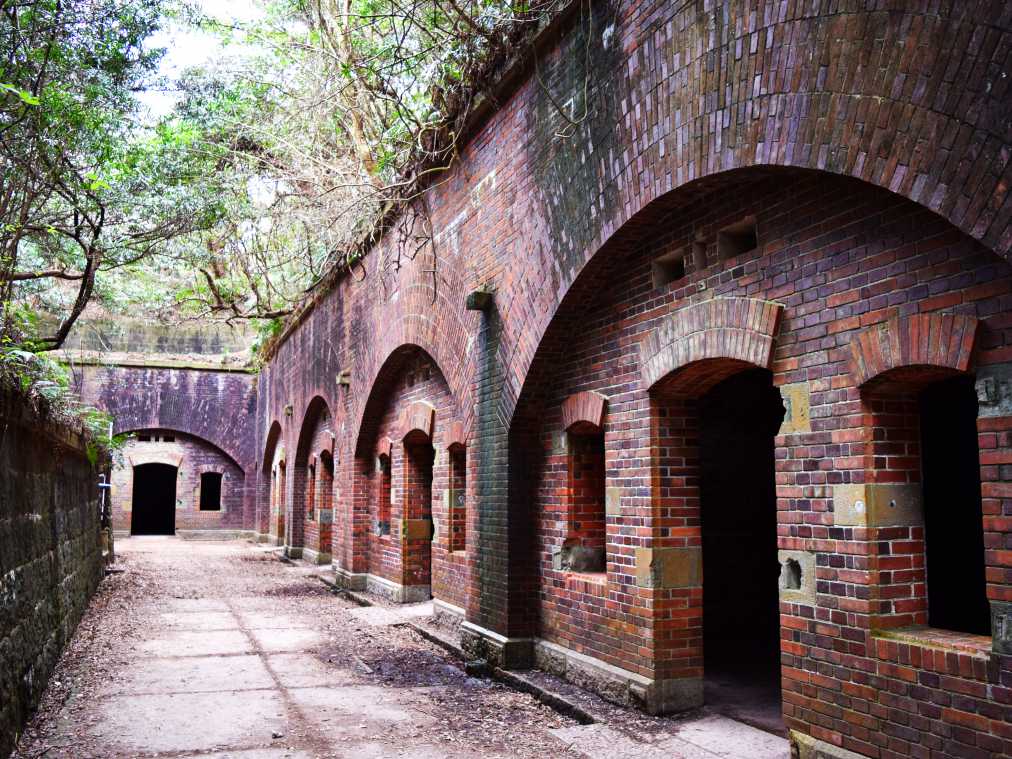 100年以上前の要塞が醸し出すラピュタの世界。和歌山の無人島「友ヶ島」