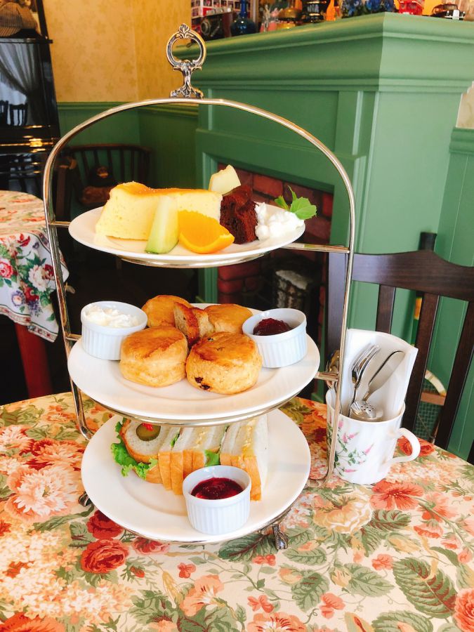 アフタヌーンティー　2400円（2人用）