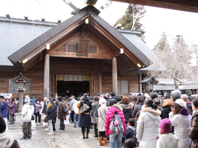 福島県のおすすめ初詣スポット、2026年の初詣行事やご利益は?