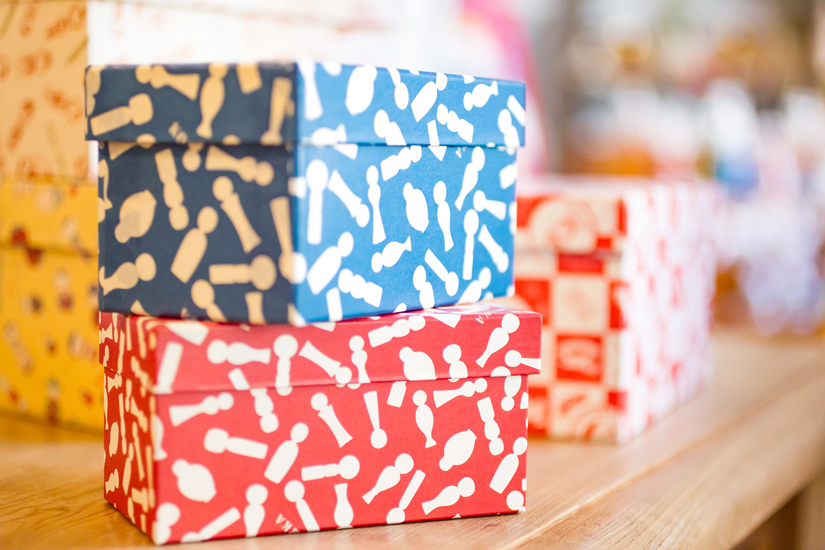 オリジナルデザインの包装紙や箱も用意