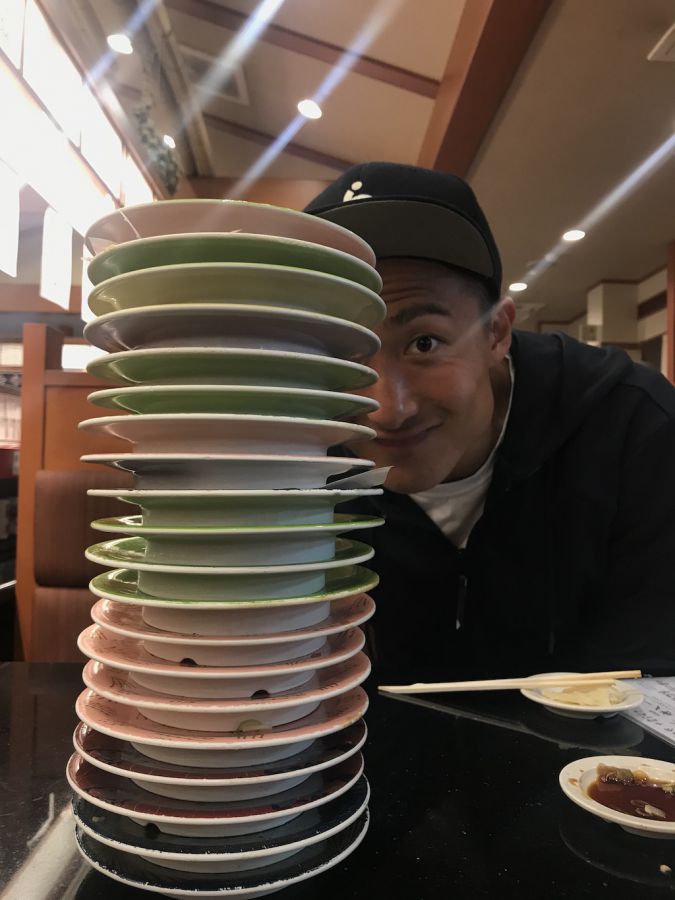 気づけばお皿が重なっていきます