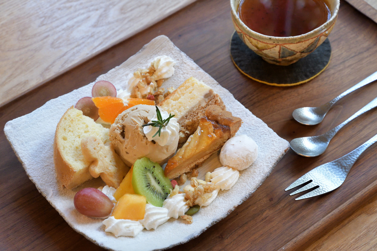 今日のおやつプレート（紅茶セット） 1188円