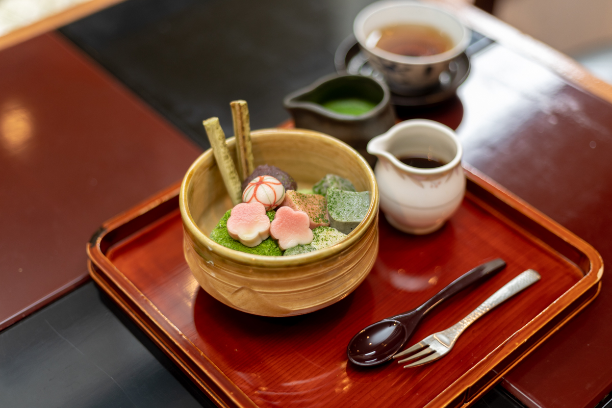 パッ麩ェ　1000円（税別）