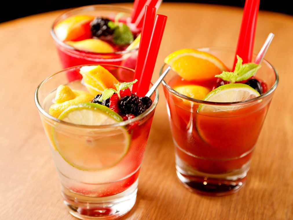 巨大チョコファウンテンに100種類のサングリア！「LUCUA FOOD HALL」の女子歓喜スポット