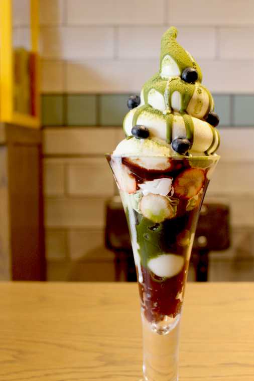 クリームチーズソフトパフェ 抹茶 1340円