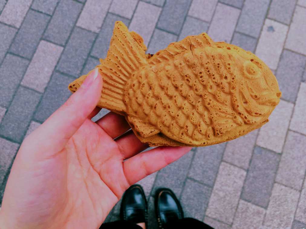 パリパリ生地と上品なあんこに夢中！季節のメニューも楽しい池袋のたい焼き専門店