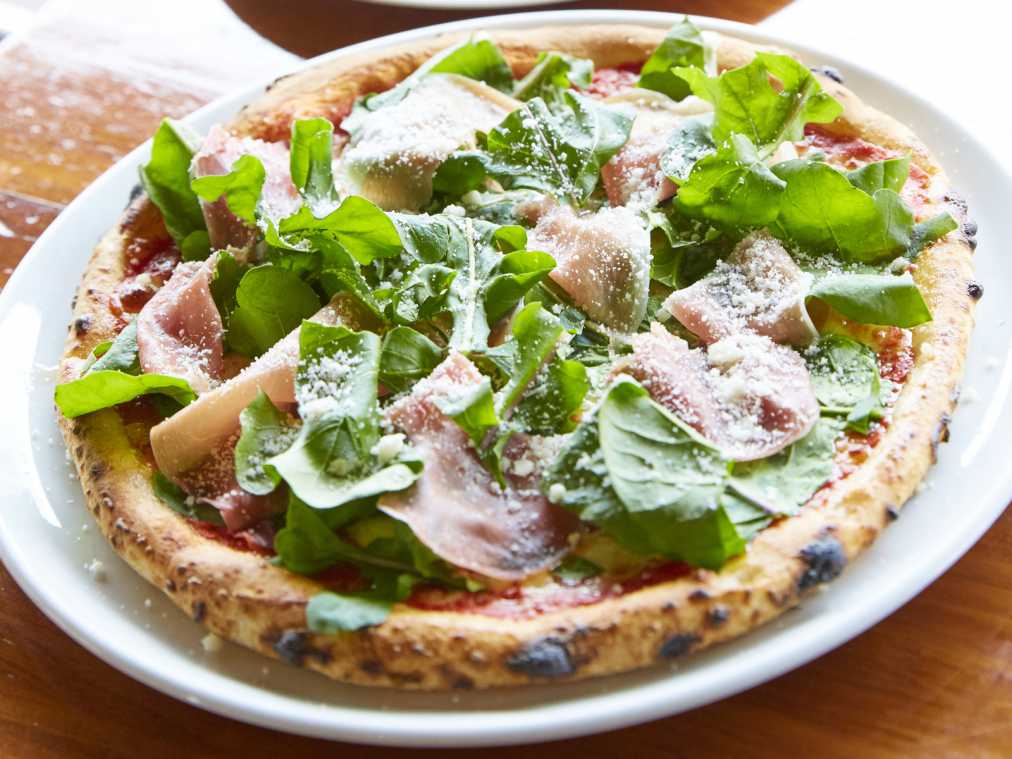 野菜たっぷりでカロリー控えめ。〝安曇野野菜″のヘルシーピッツァランチ