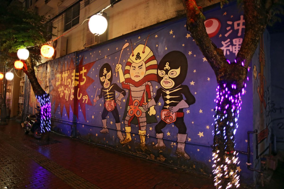 「パルミラ通り」にある、地元アーティストによる名物壁画