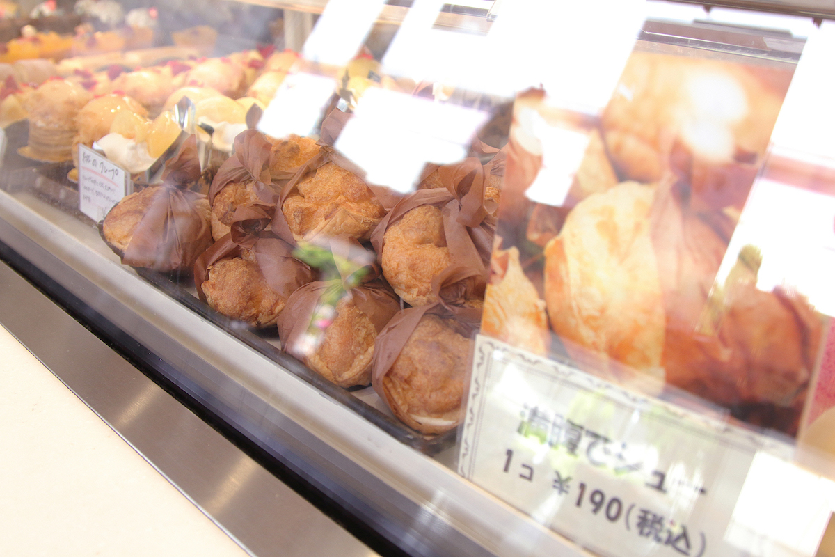 満腹でシュー（1個190円）