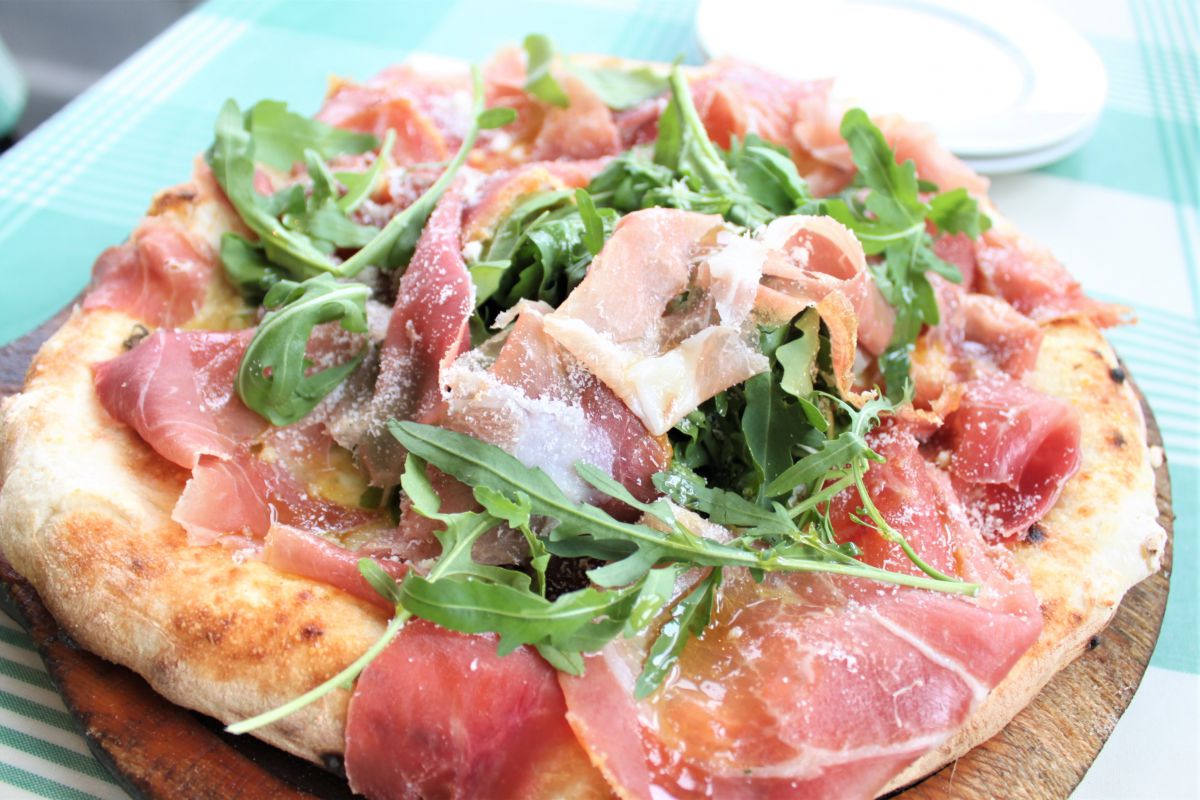 生ハムとルッコラのピザ　2600円