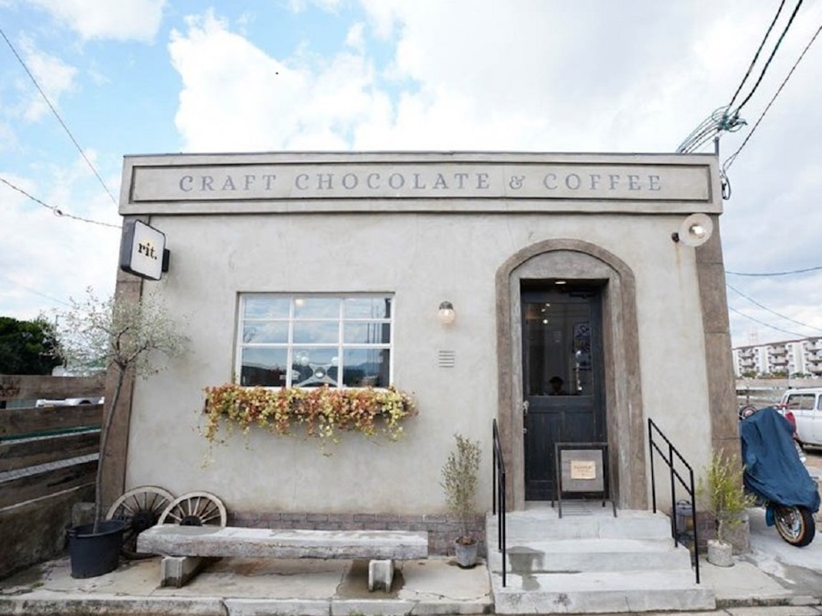 海沿いでこだわりの手作りチョコレートを。広島のBean to bar専門店