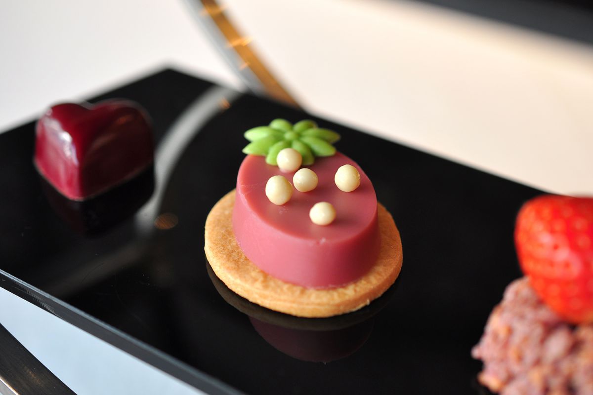 ルビーチョコレートクリームのムース