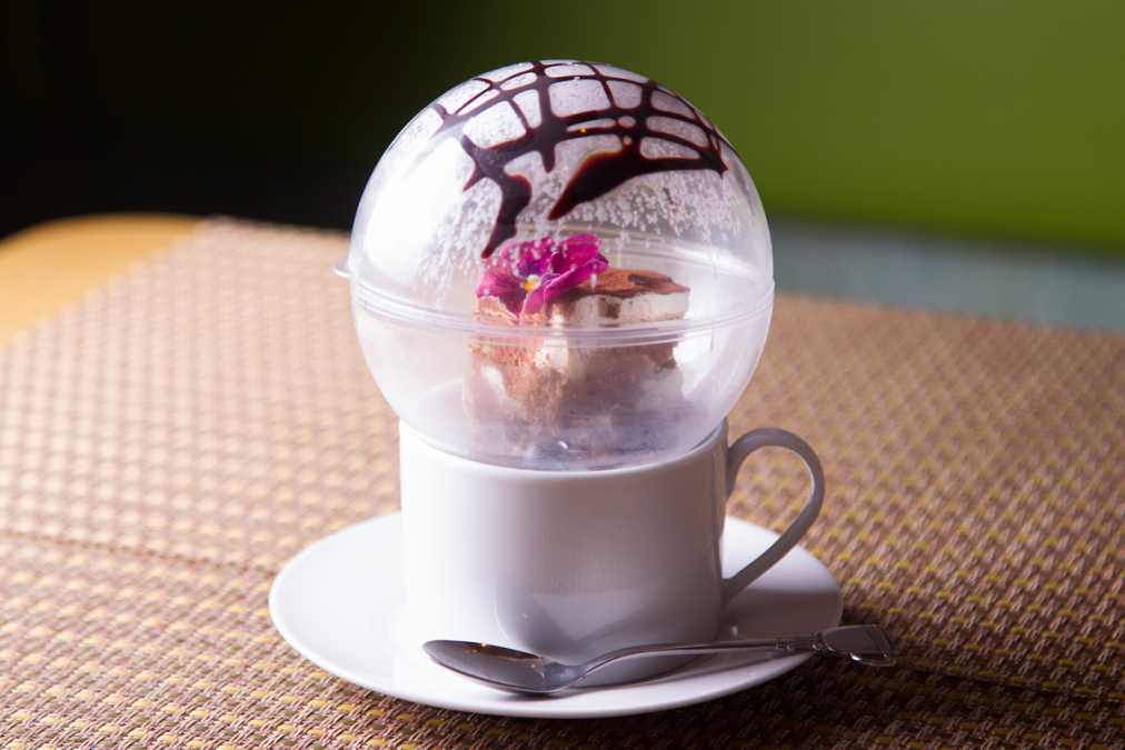 ドーム型の器に入ったソイティラミス648円