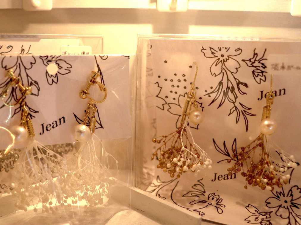 「Jean」ピアス　2100円〜
