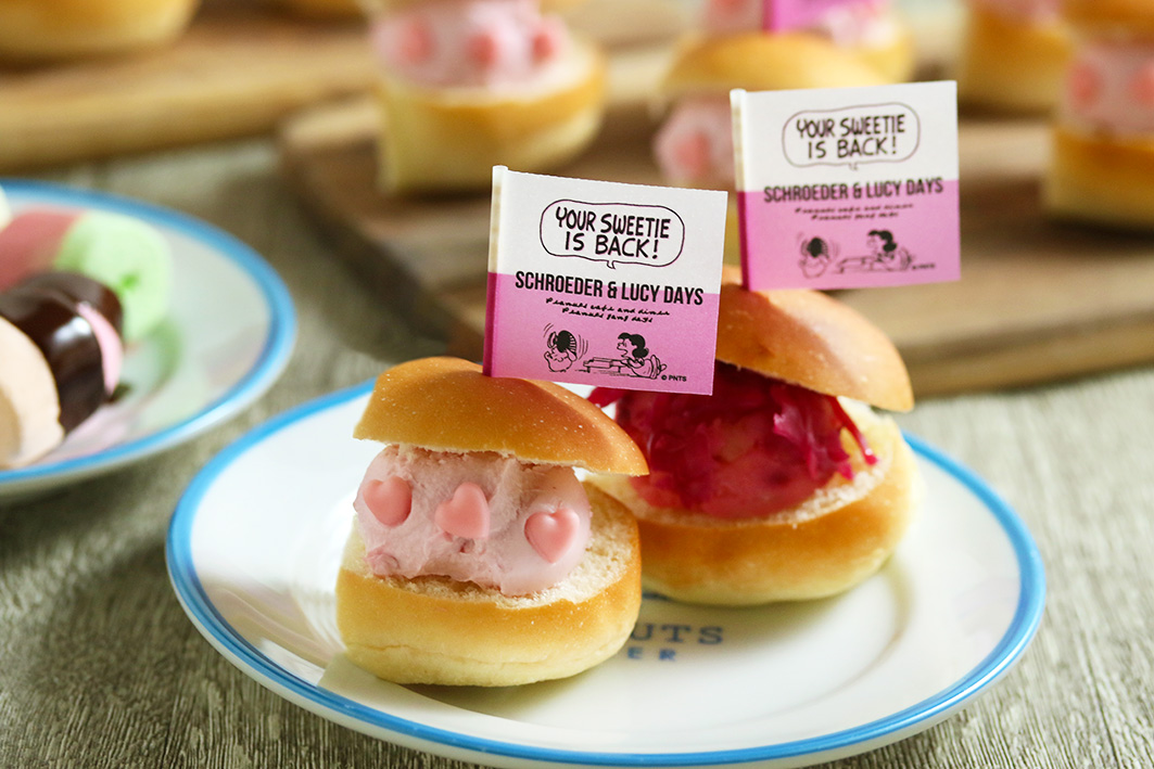 ハートのスライダー（左）とビーツポテトスライダー（右）