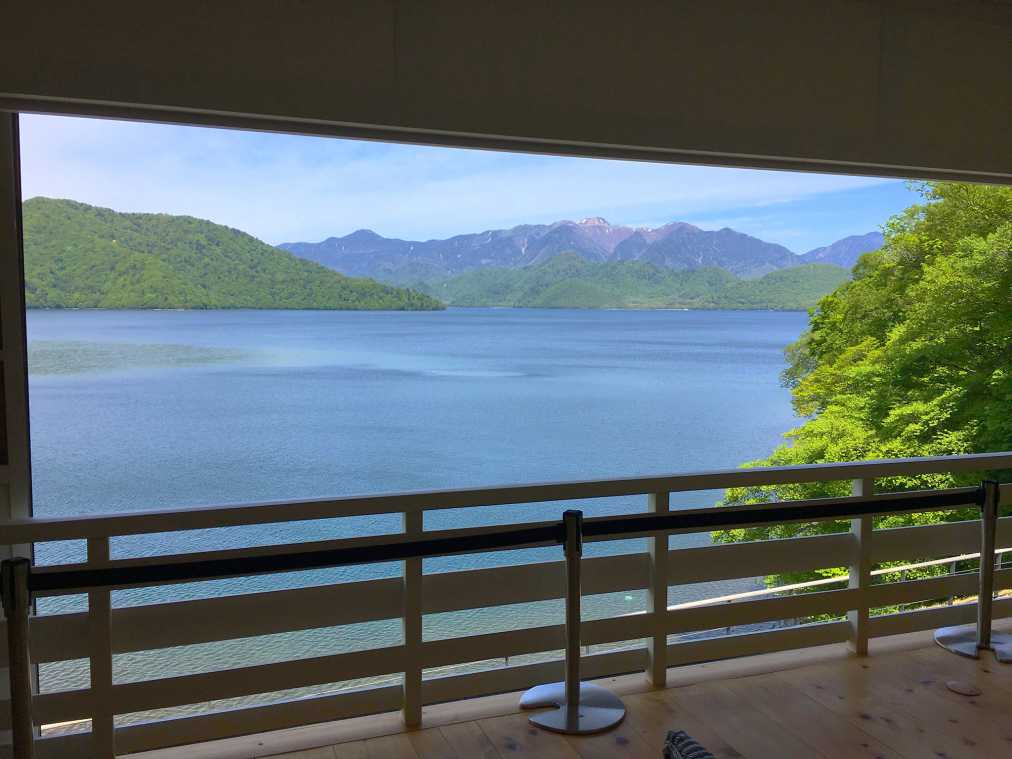 まるで一幅の絵画のような景色