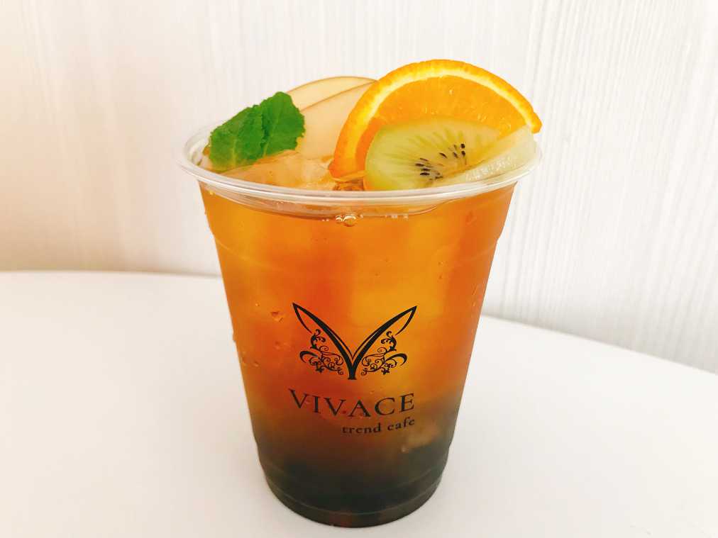 プレミアムティ 378円＋旬のフルーツミックス 216円＋タピオカ 108円