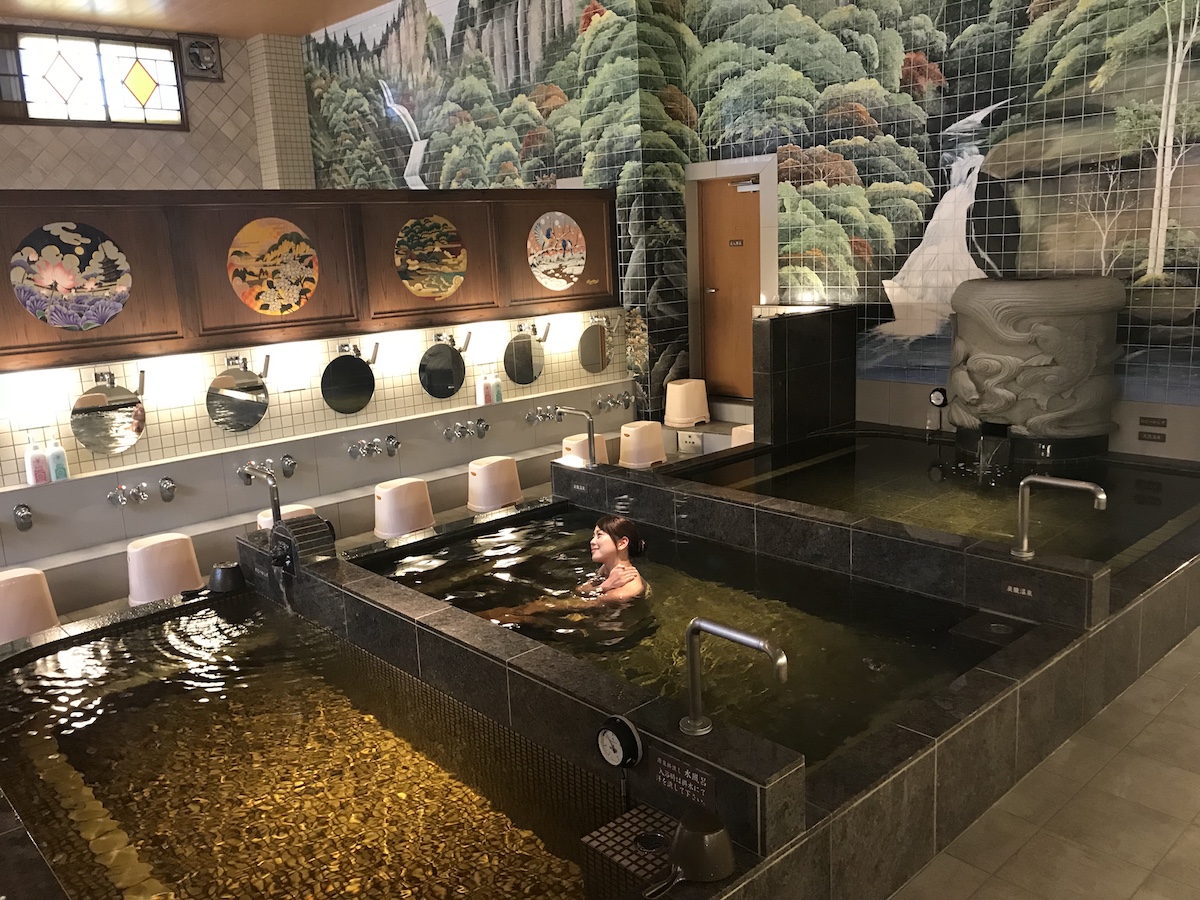 リピートしたい、東京都内の源泉かけ流し日帰り温泉【温泉家・北出恭子のお悩み解決温泉vol.12】