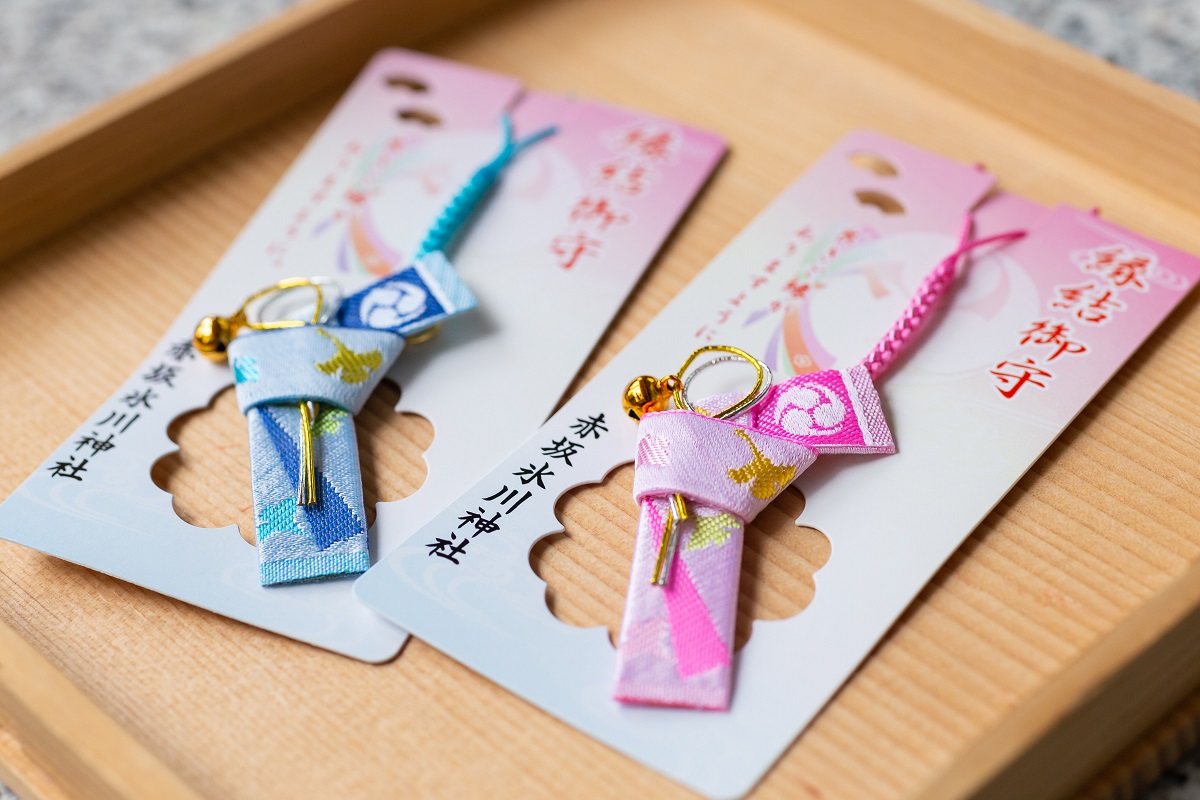 「縁結守」初穂料500円