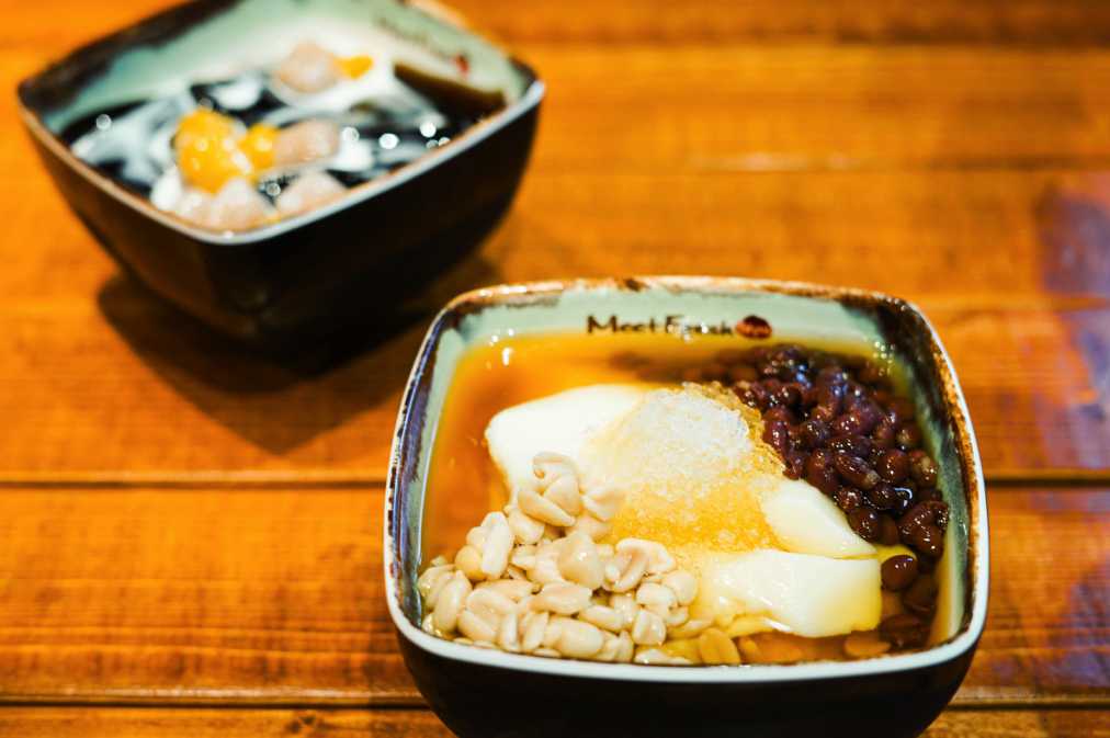 豆花（トウファ）　Mサイズ450円　Lサイズ700円