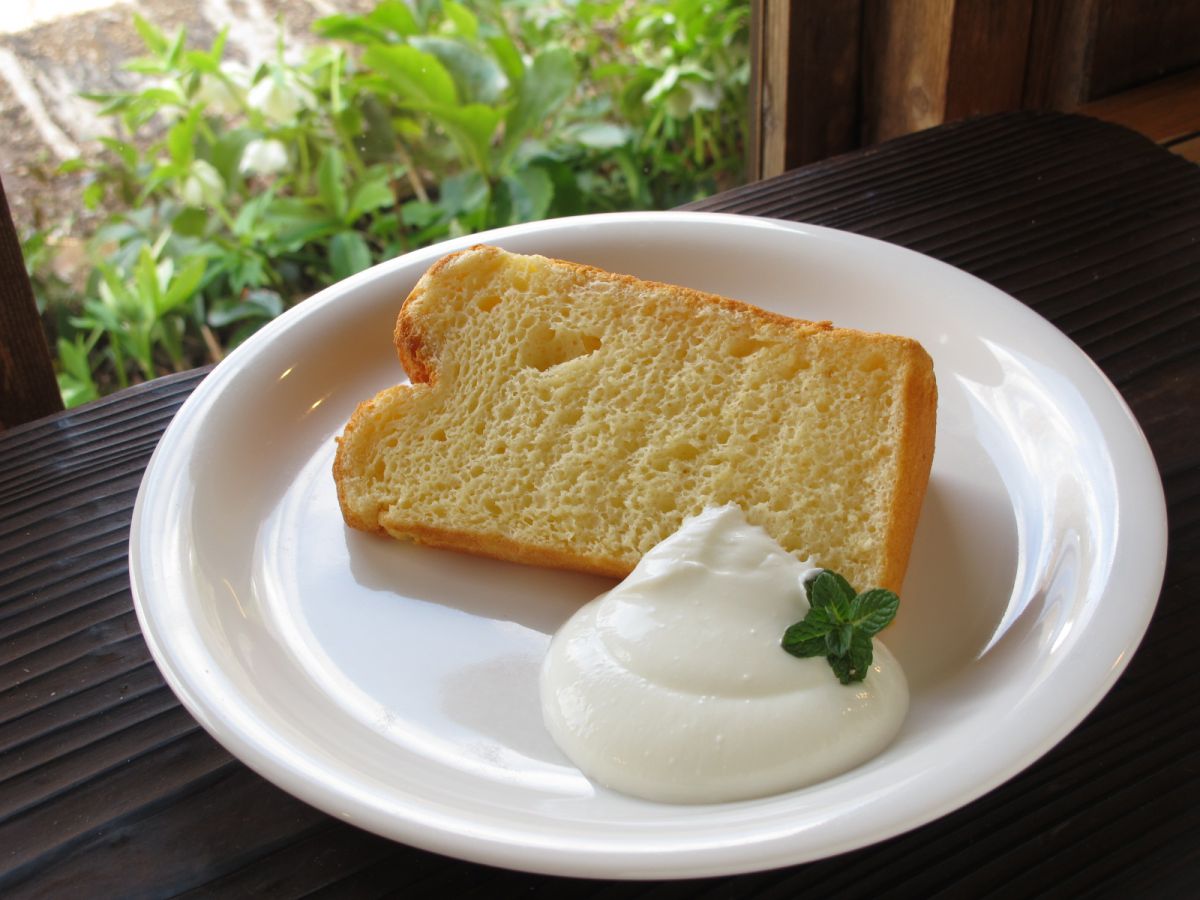 フロマージュ・シフォンケーキ　540円