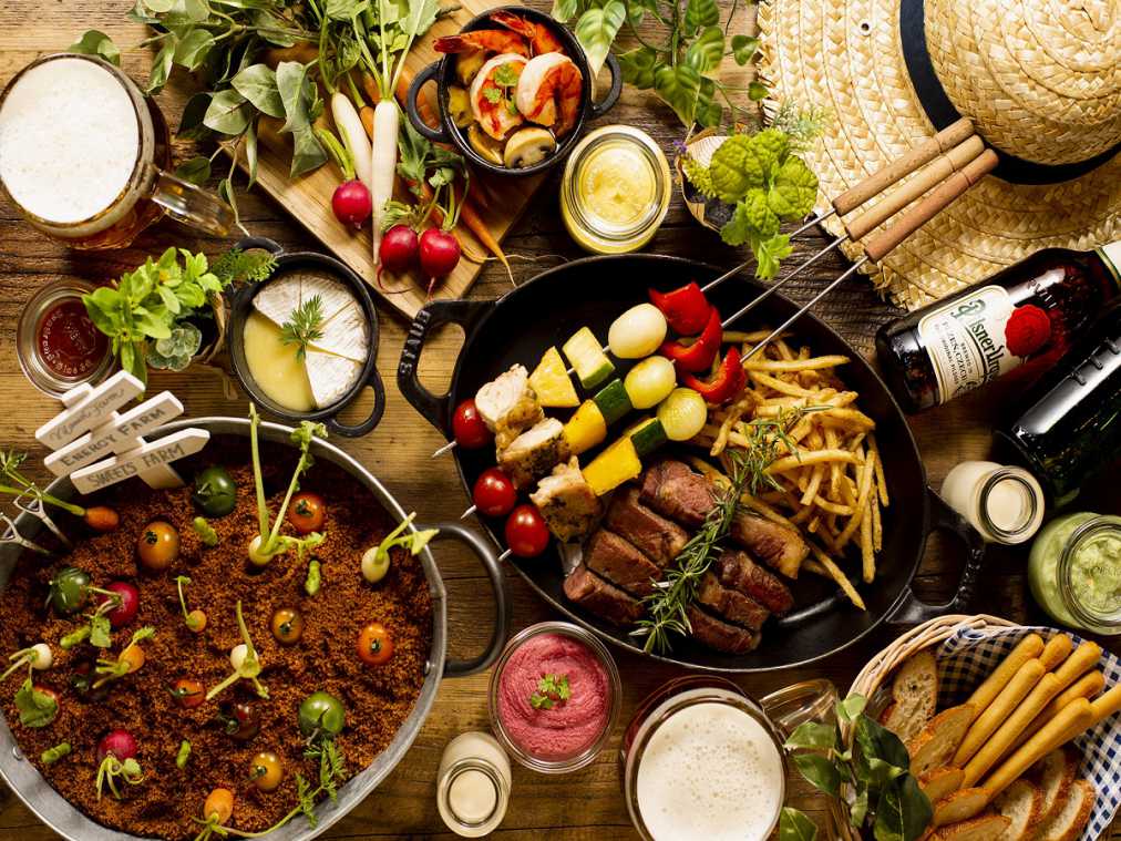 都会のホテルにナイトピクニック気分のビアガーデンが誕生！