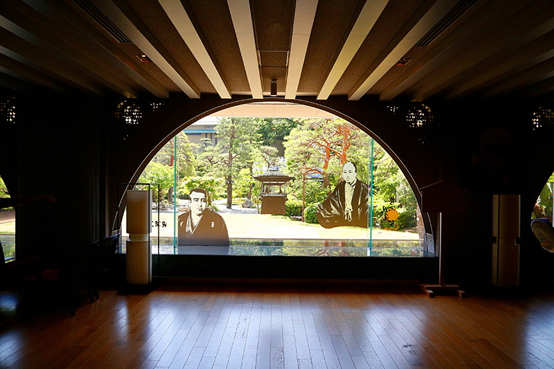 物見亭（撮影スポット） 【志国高知幕末維新博特別企画展／西郷隆盛、三翠園にて山内容堂公に謁見す】（～12月）にて設置