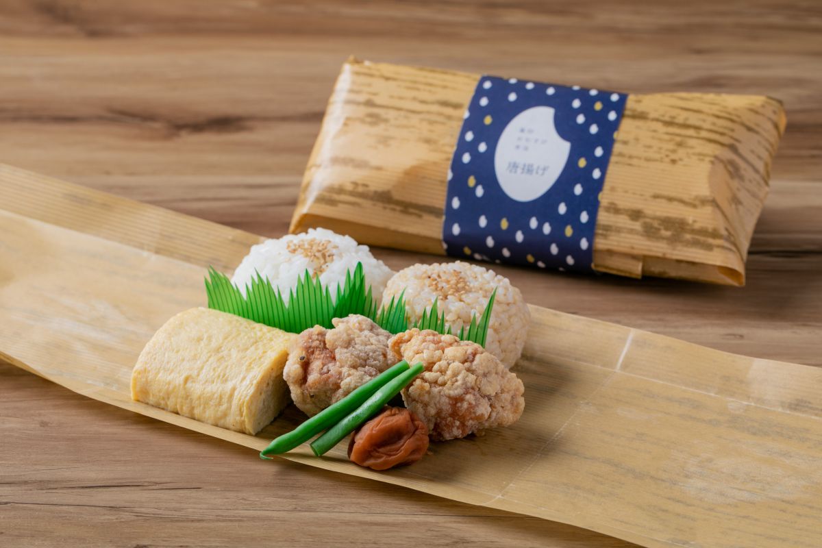 象印おむすび弁当〜唐揚げ〜800円