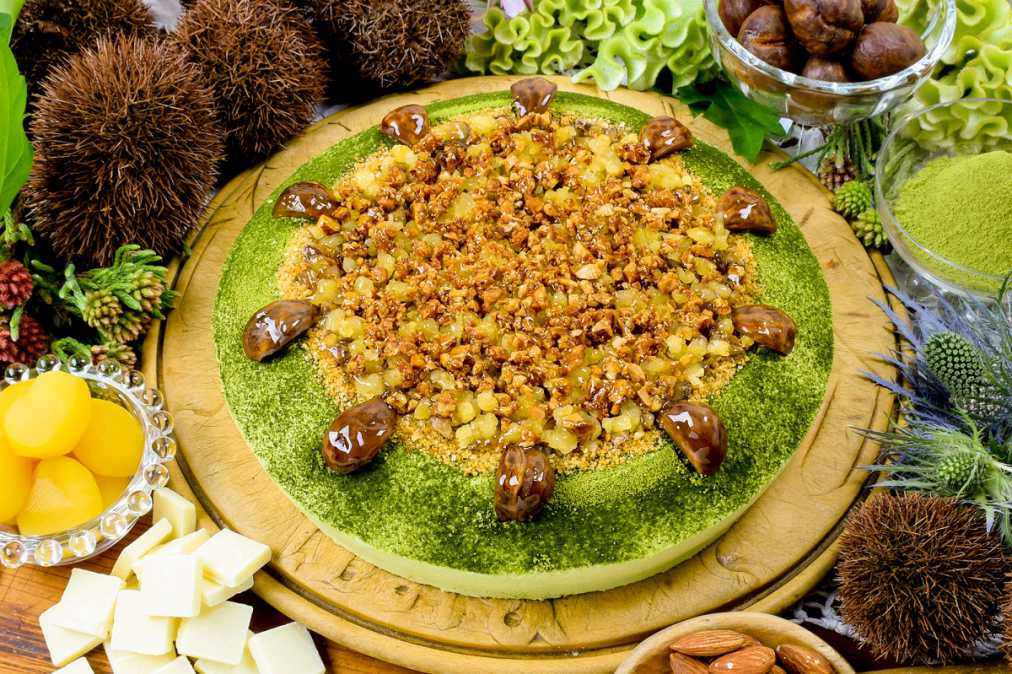 仙台「栗と抹茶のクラシックショコラ」piece 603円/ whole（21cm）5724円