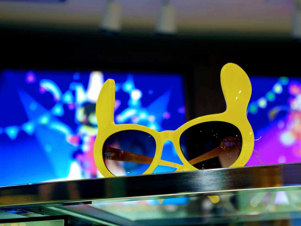 メガネ≠真面目!?お洒落キッチュな“よそ行きメガネ”で新しい自分に