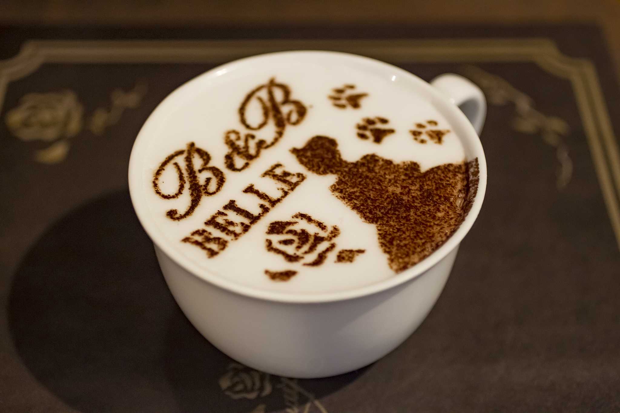 美女と野獣のラテアート1080円