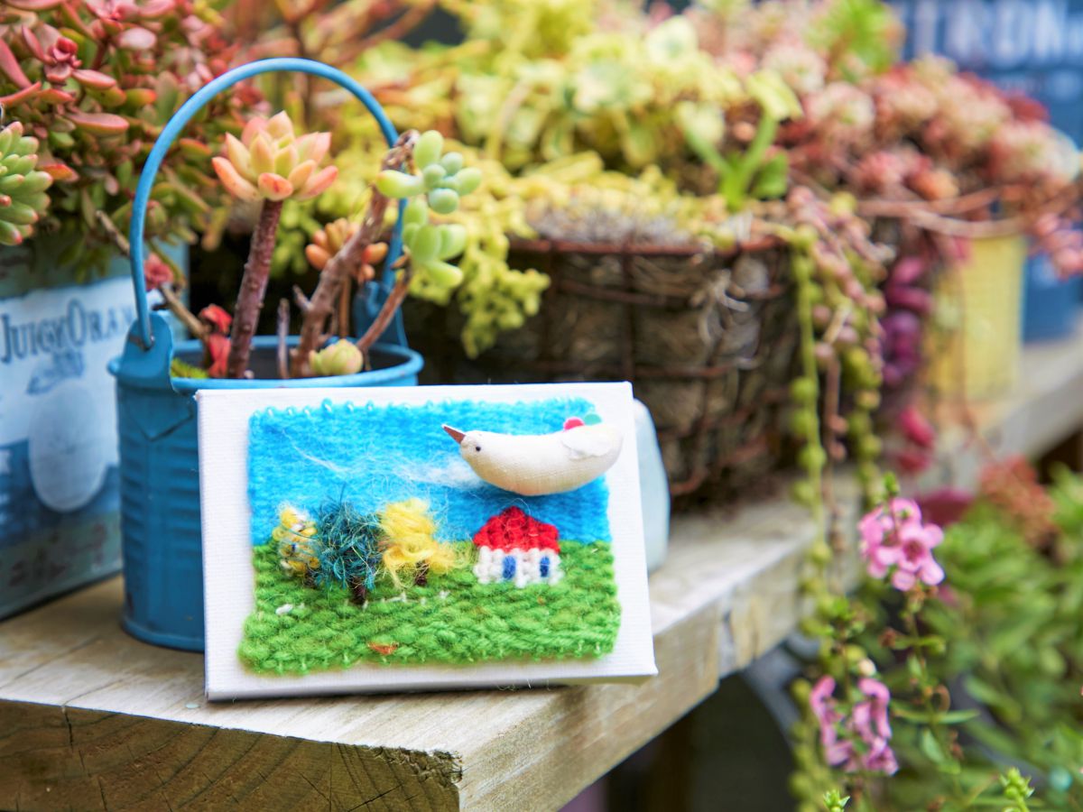 どうぶつブローチ 絵織りフレーム付き 4000円～