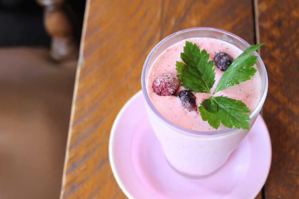 ベリーベリースムージー　650円