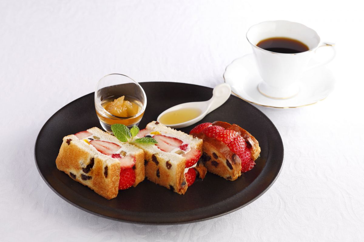 「フルーツサンドウィッチ（いちご）」1630円。プラス570円でドリンクセットに。