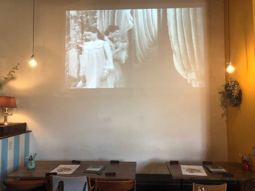 ヨーロッパのような店内 野菜たっぷりのメニューで絶対に喜ばれる女子会に るるぶ More