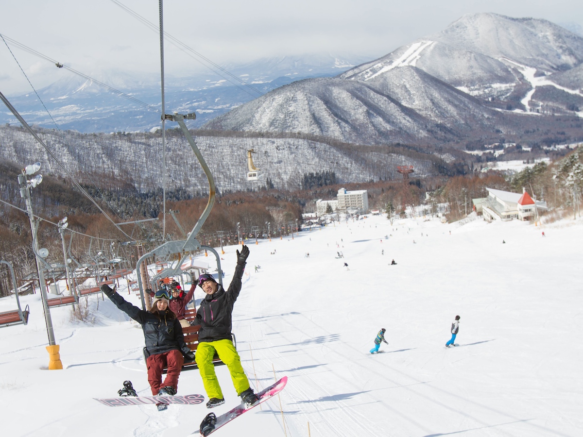 冬のアクティブデートの定番！スキー＆スノボを10倍楽しむお得術