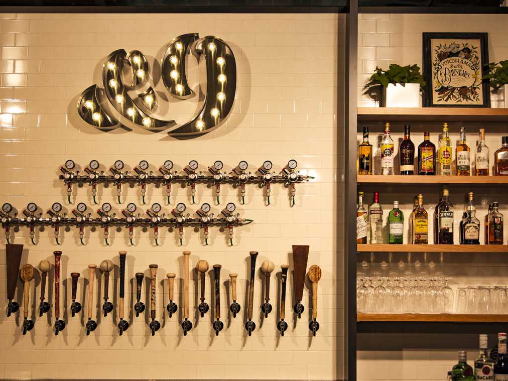 野球ファンじゃなくても行きたい！ベイスターズ直営のおしゃれカフェ