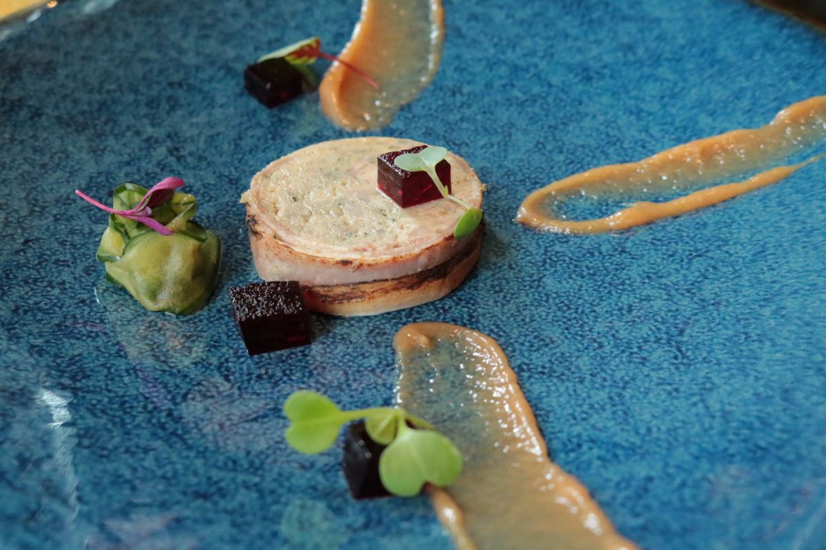 ポーク＆フォアグラバロティーヌ キュウリピクルス 梅干し ハイビスカスジェリー2000円