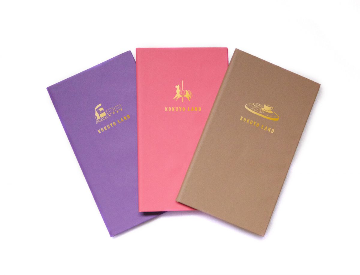 「大人の野帳」（左から、機関車、木馬、コーヒーカップ）